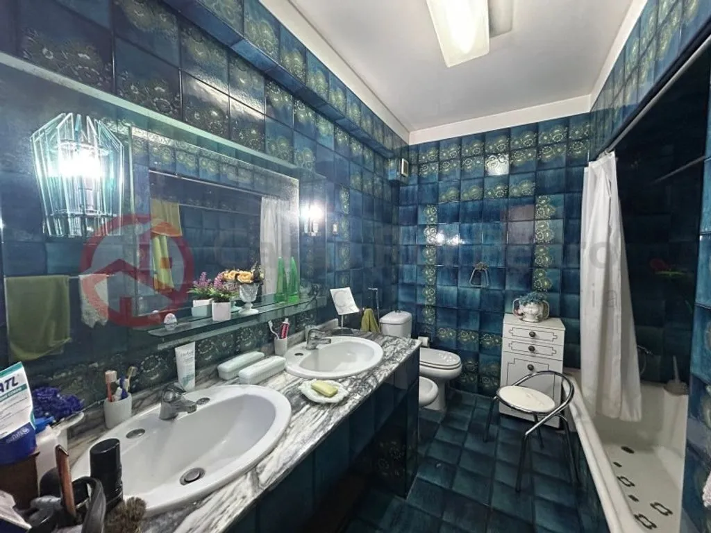 Vannitoad - Luxury Apartment with River View in Almada