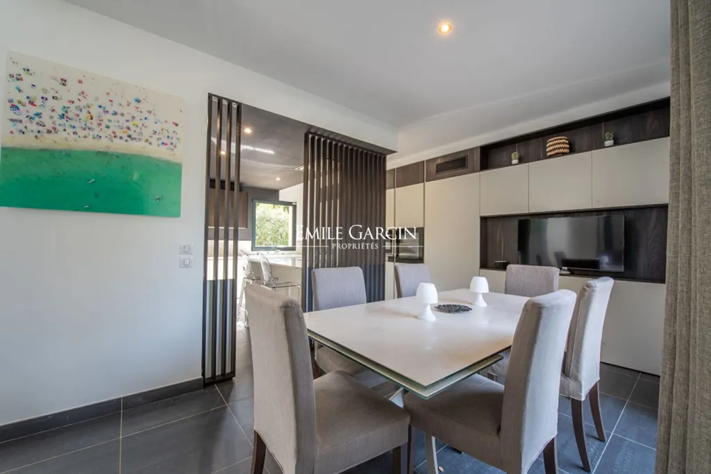 Sala da pranzo - Modern Villa with Pool near Saint-Tropez