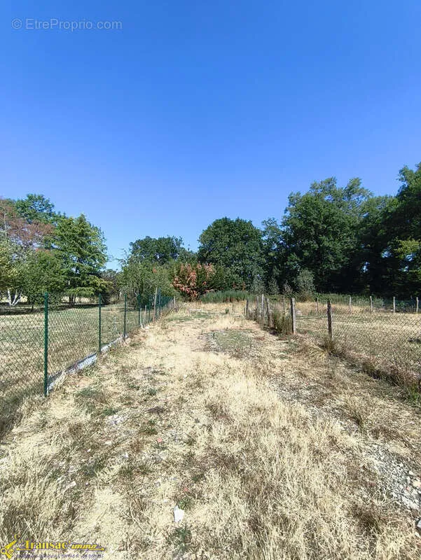 Giardino - Constructible Plot with Garden in Orléat