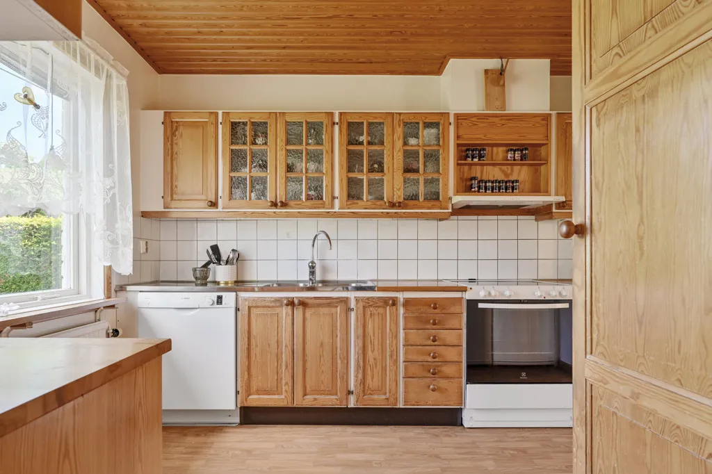 Cuisine - 1-Storey Villa with Garden in Sollentuna