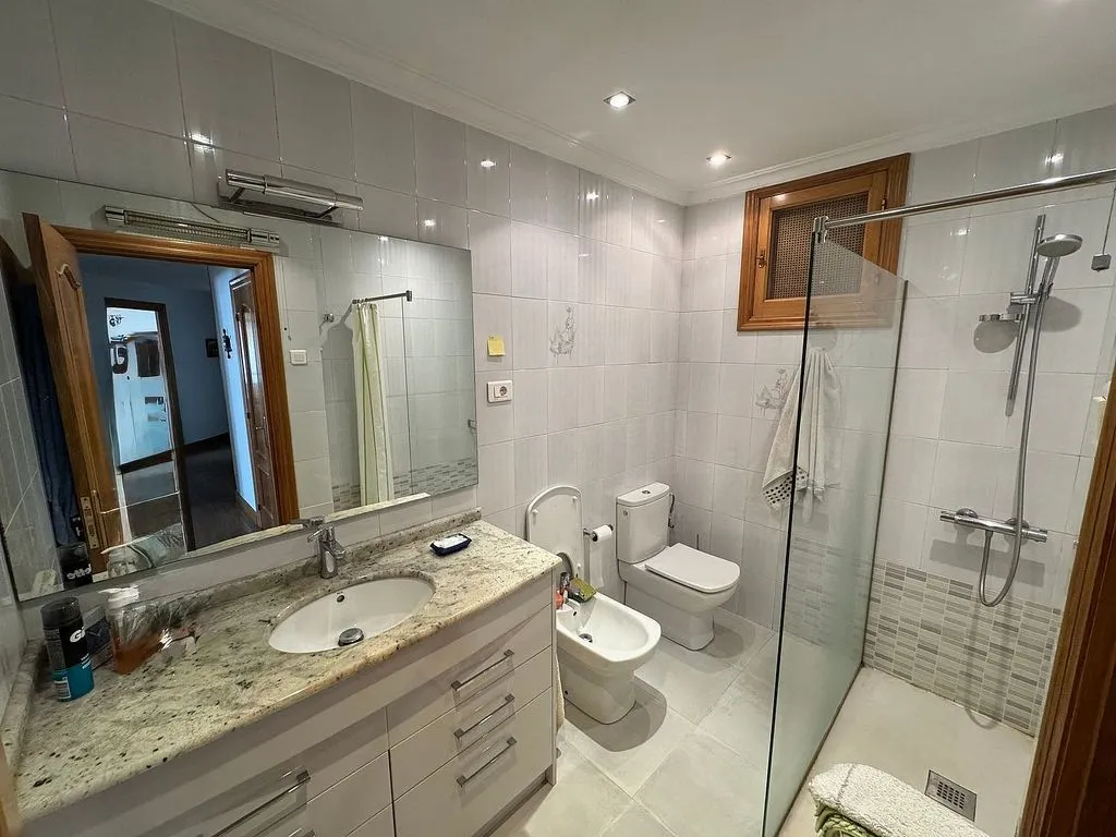 Vannitoad - Spacious Flat with Terrace in Hondarribia
