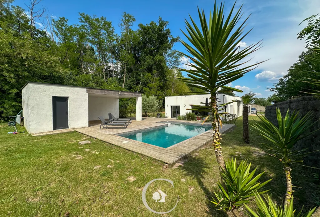 Piscina - Architect's Villa with Pool in Blanquefort