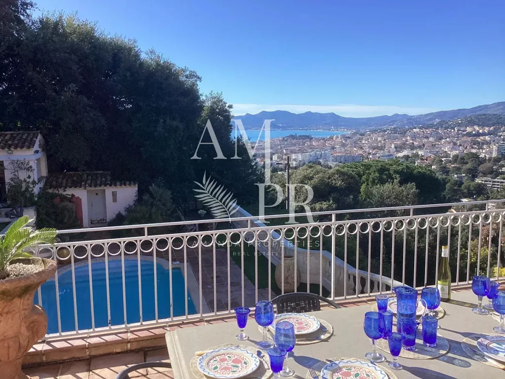 Terrazza - Villa with Sea View in Cannes