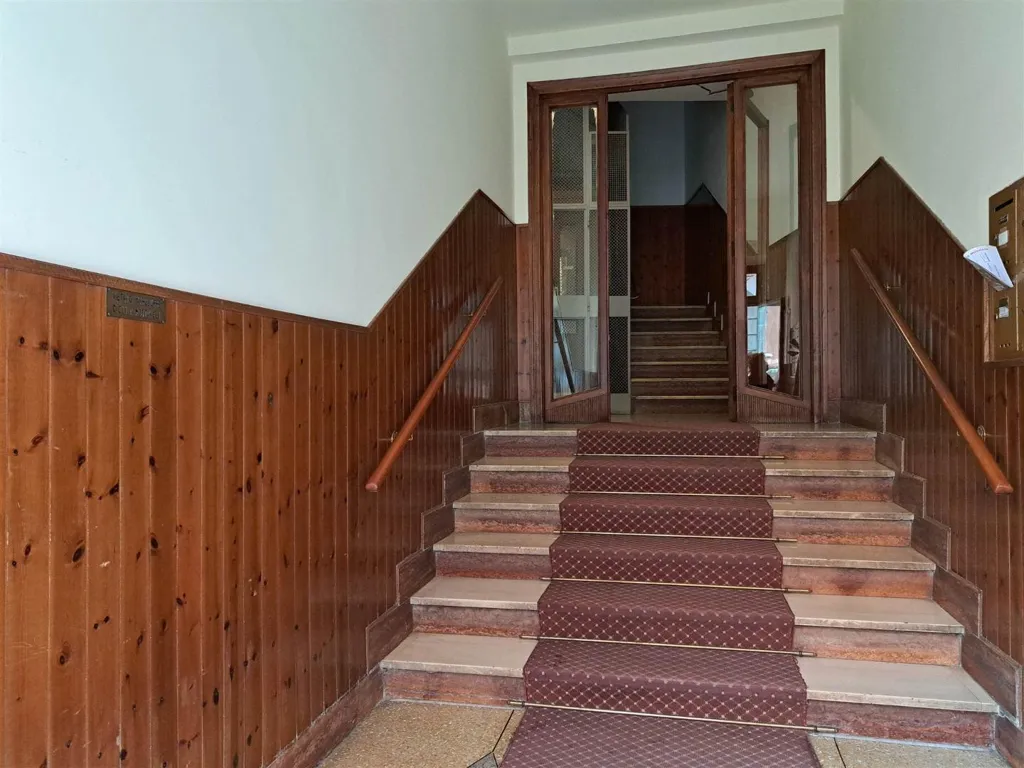Pièces - 4-Bed Apartment with Balcony in Florence