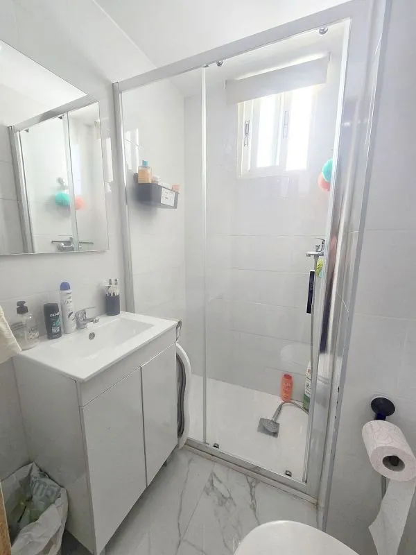 Vannitoad - Modernised Flat with Balcony in Utrera