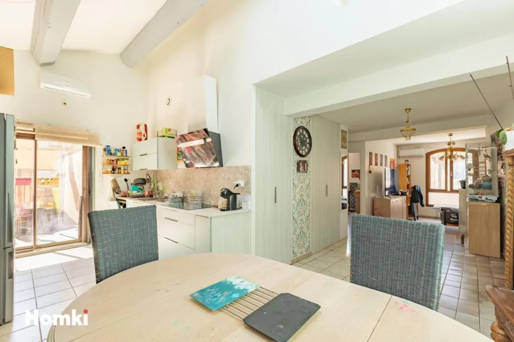 Salle à manger - Ensemble Immobilier avec 3 Logements à Coursan