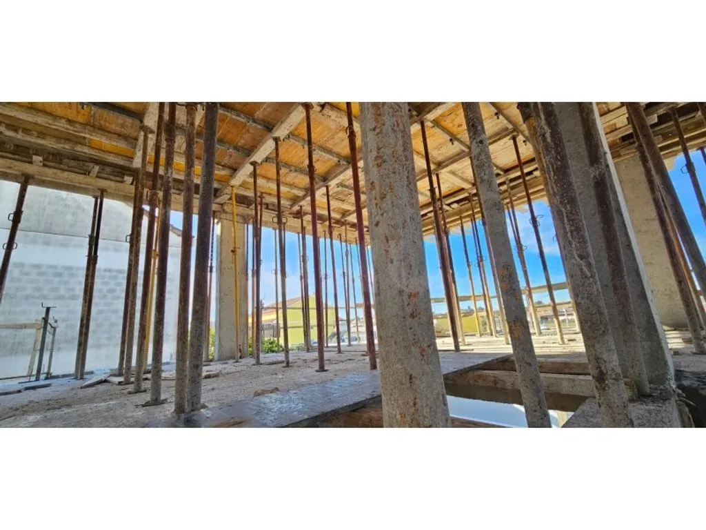 Toad - Contemporary 3-Bedroom House in Seixal