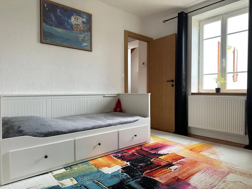 Chambres - Maison Authentique avec Grand Terrain à Beauregard-Vendon