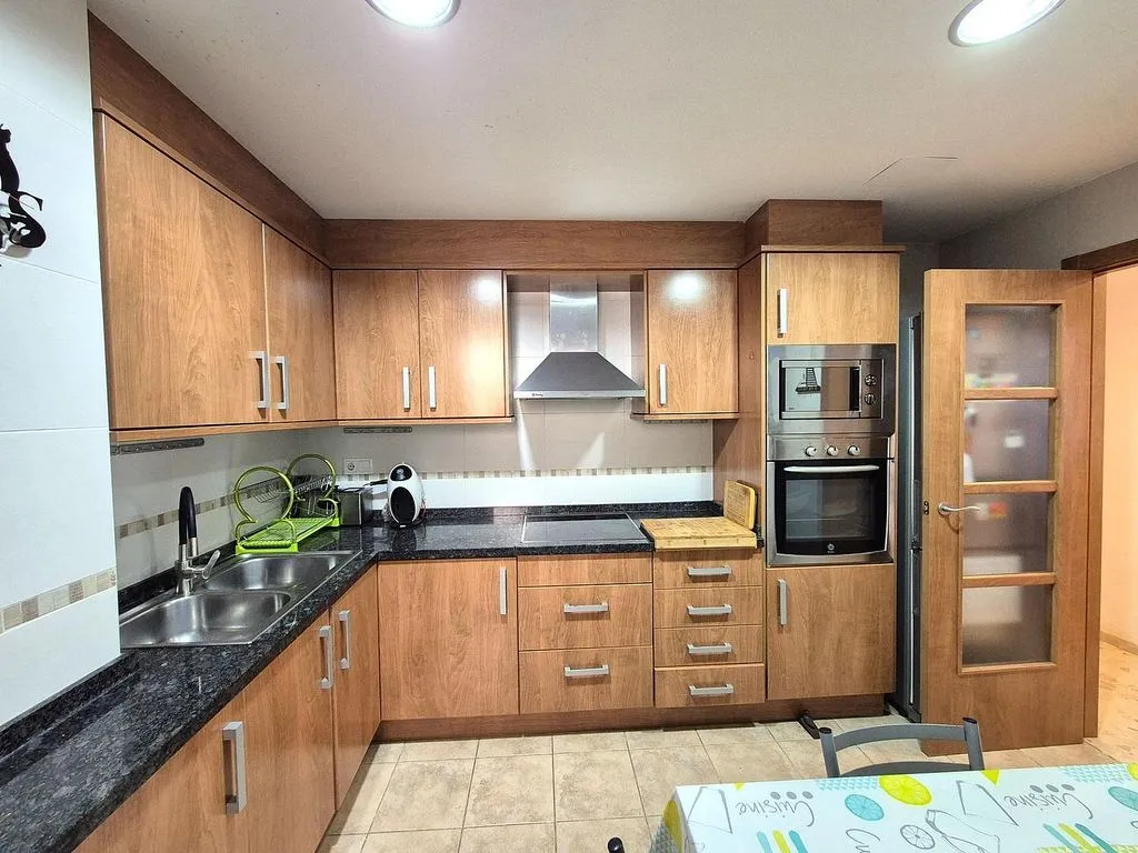 Cuisine - Apartment with Balcony in Tavernes de la Valldigna