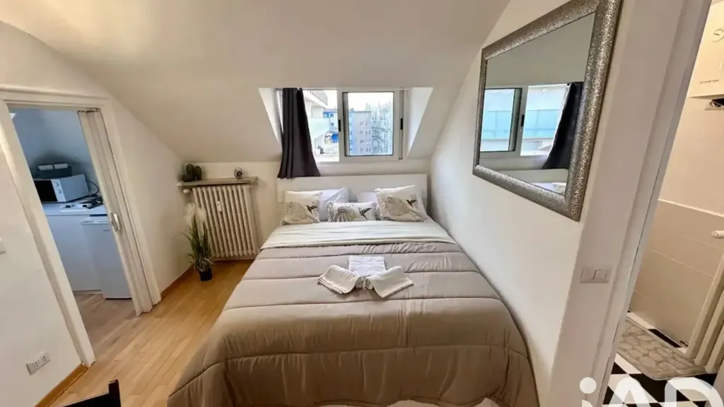 Magamistoad - Modern Studio with Balcony in Milan