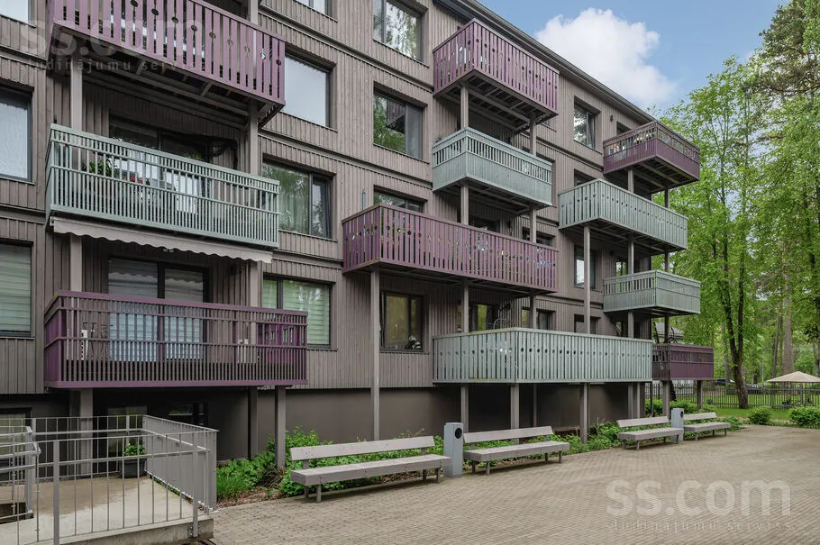 Välivaade - Compact 3-Bedroom Apartment with Terrace in Dzintari