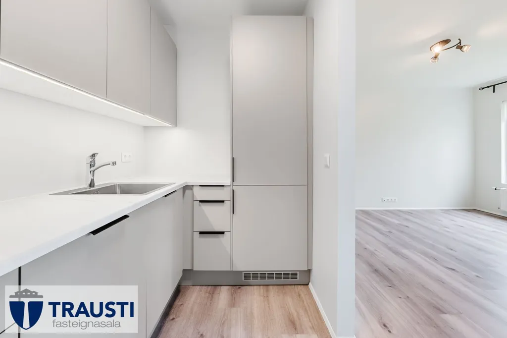 Cuisine - Modern Apartment with Balcony in Árbær