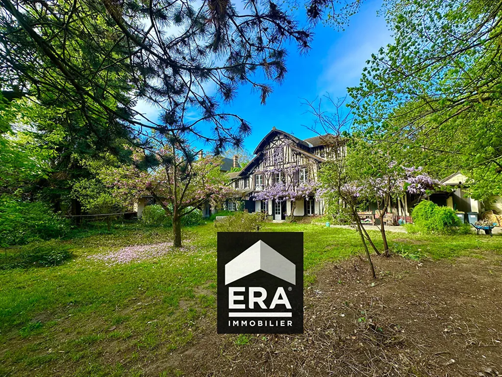 Esterno - Chalet-Style House in Parc de Maisons-Laffitte