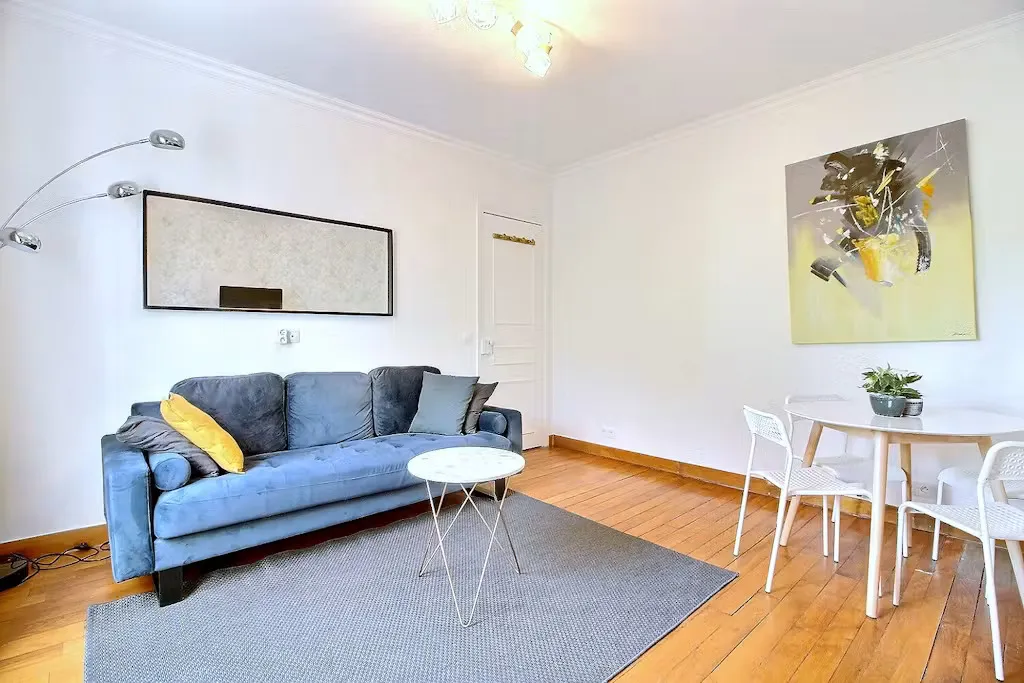Elutuba - Furnished Flat with Washer on Boulevard Vincent Auriol