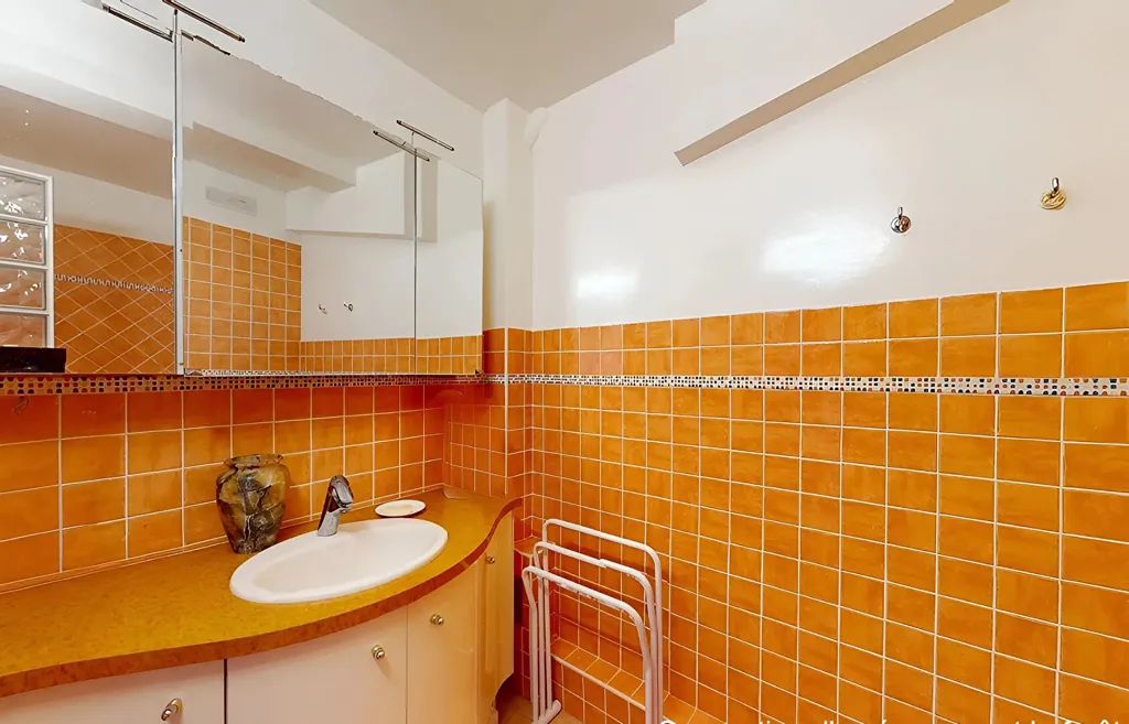 Bagni - 4-Bedroom Parisian Flat with Courtyard View