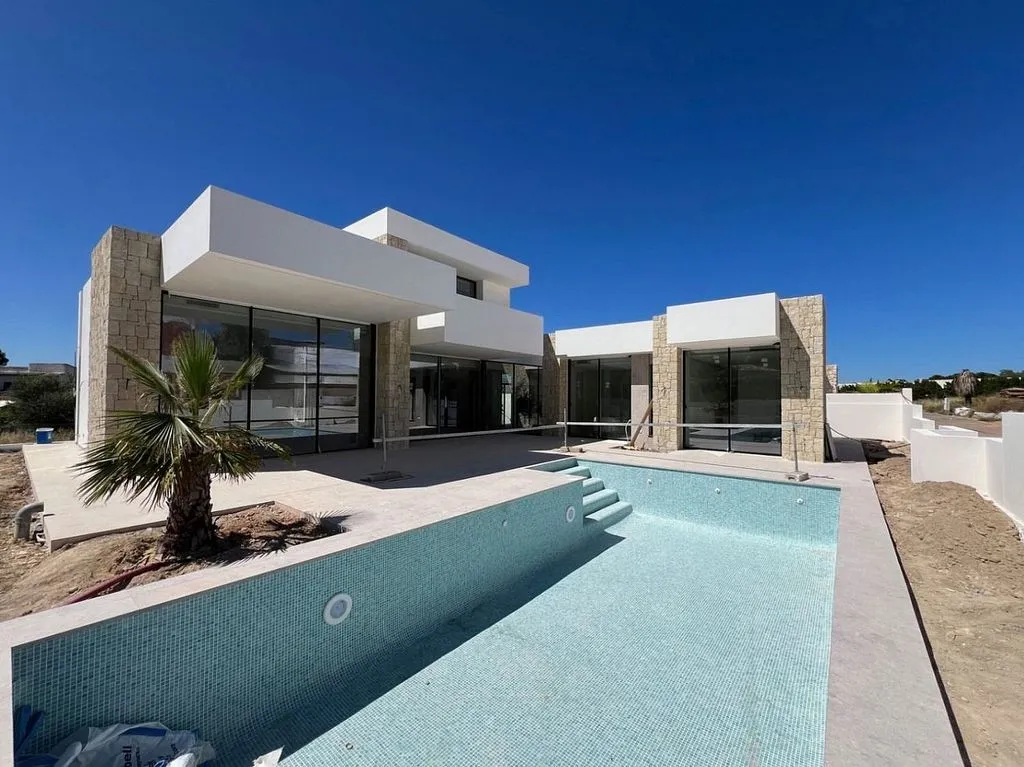 Bassein - Contemporary Villa with Pool in Dénia