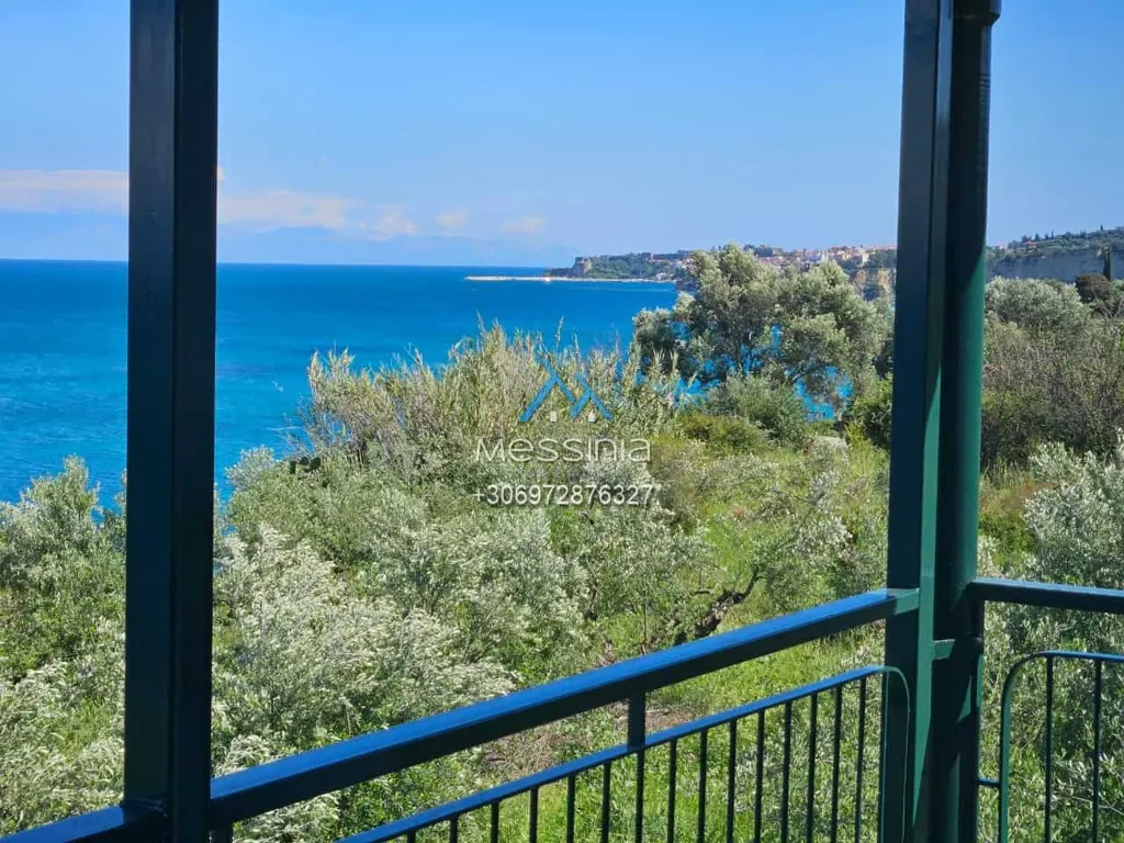 Balcone - Beachfront Villa with Sea View in Gargaro, Messinia