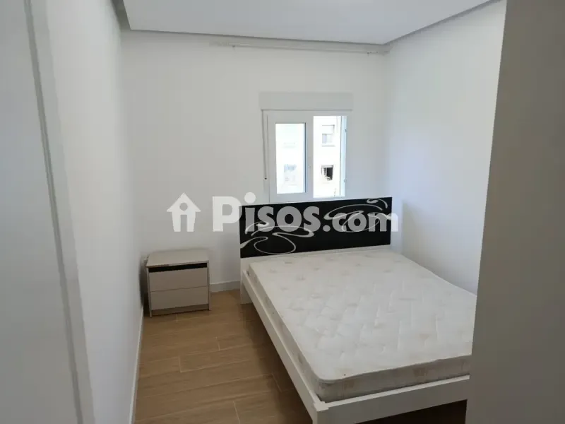 Chambres - Fully Furnished Flat with Ascensor in Latina