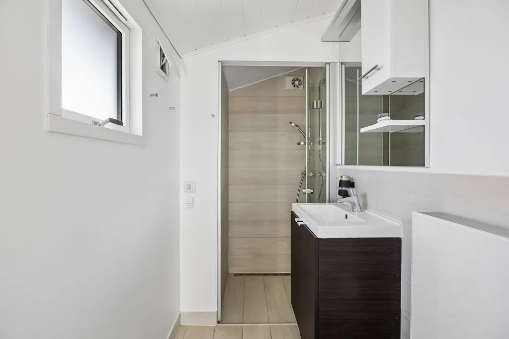 Vannitoad - Updated Summer House with Sea View near Vordingborg