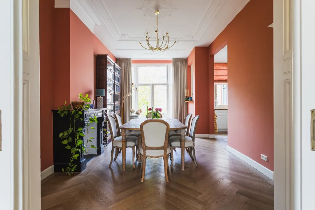 Söögituba - Renovated Upper-Floor Apartment in Duinoord