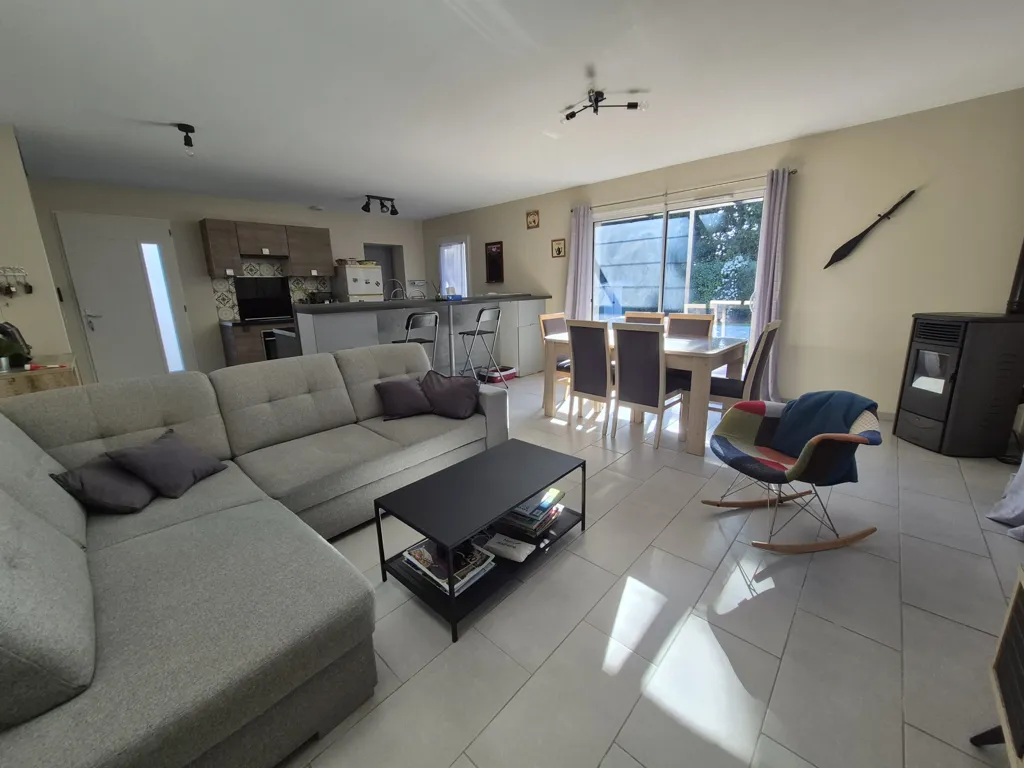 Living Room - Semi-detached Villa with Pool in Eyragues