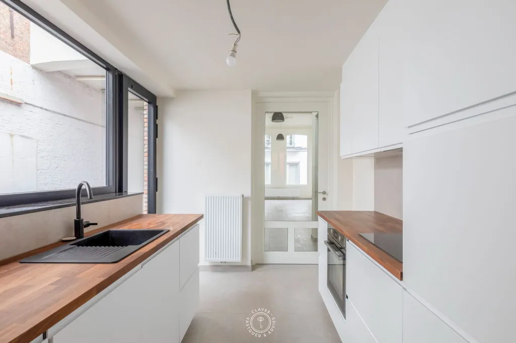 Cuisine - Appartement au Rez-de-Chaussée avec Terrasse dans le Centre-Ville