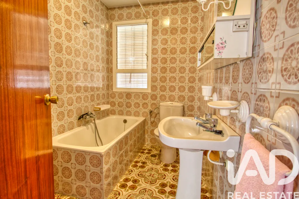 Salles de bain - Townhouse with Dual Access in Rute
