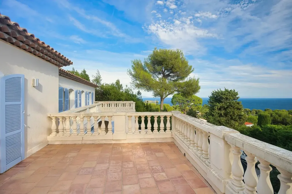 Terrazza - Provençal Villa with Sea Views in Cap Ferrat