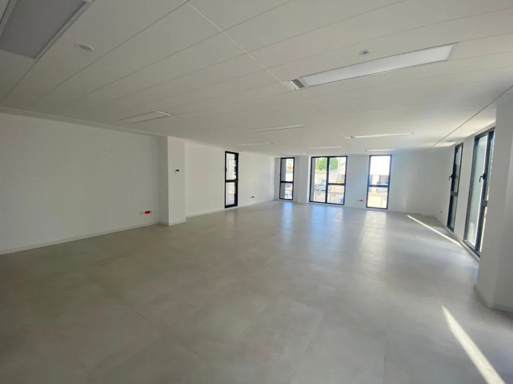 Pièces - Office with BREEAM Certification in Parc Tecnològic, Paterna