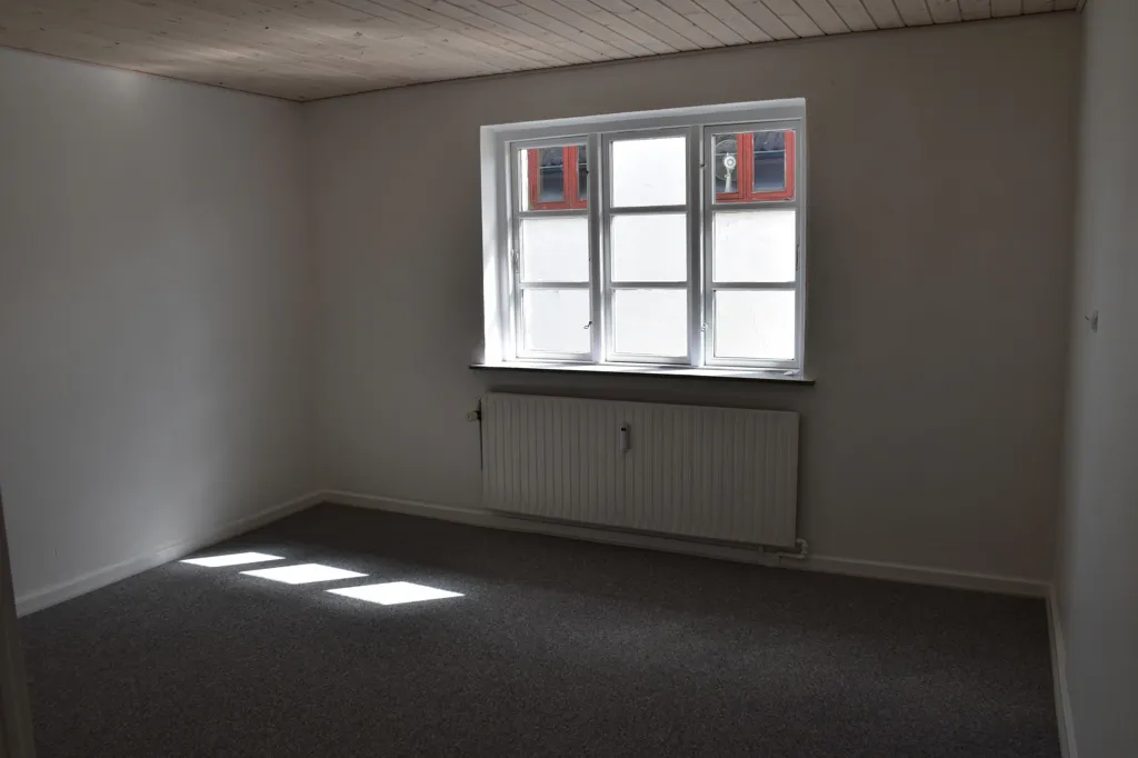Pièces - Renovated 2-Bed Flat in Dalbyover