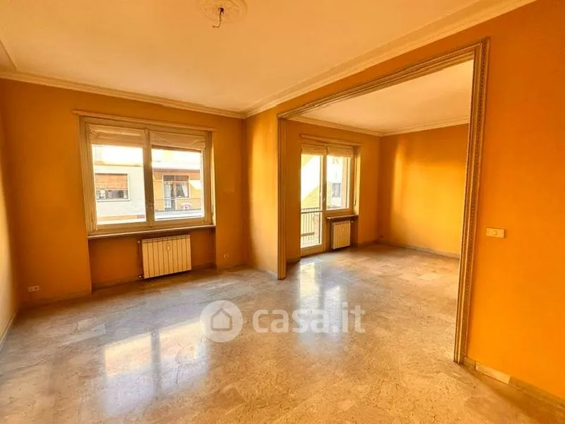 Toad - Spacious Apartment with Balcony in Crocetta, Turin