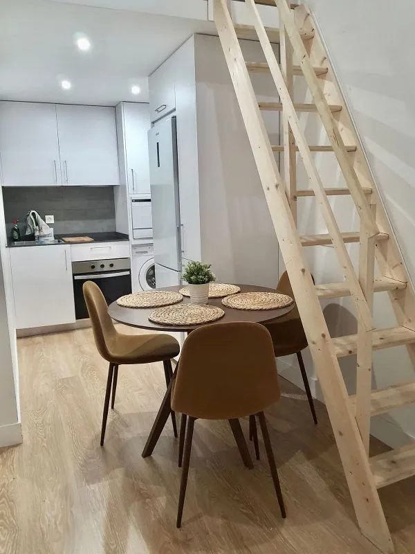 Salle à manger - Furnished Studio in Lavapiés, Madrid