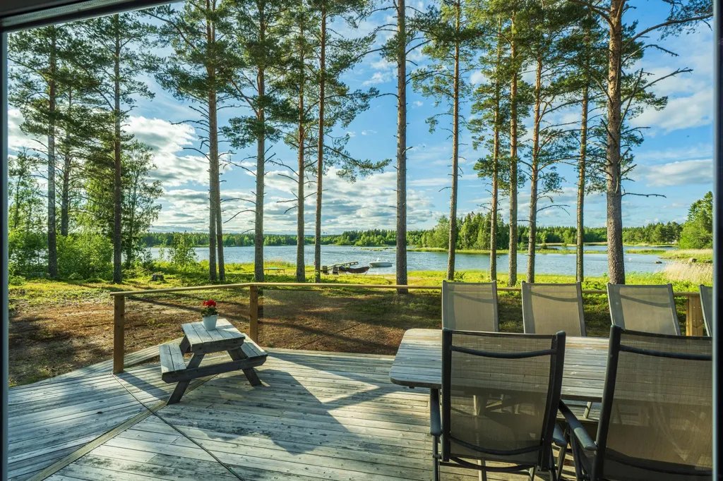 Terrace - Cottage with Water View near Coast
