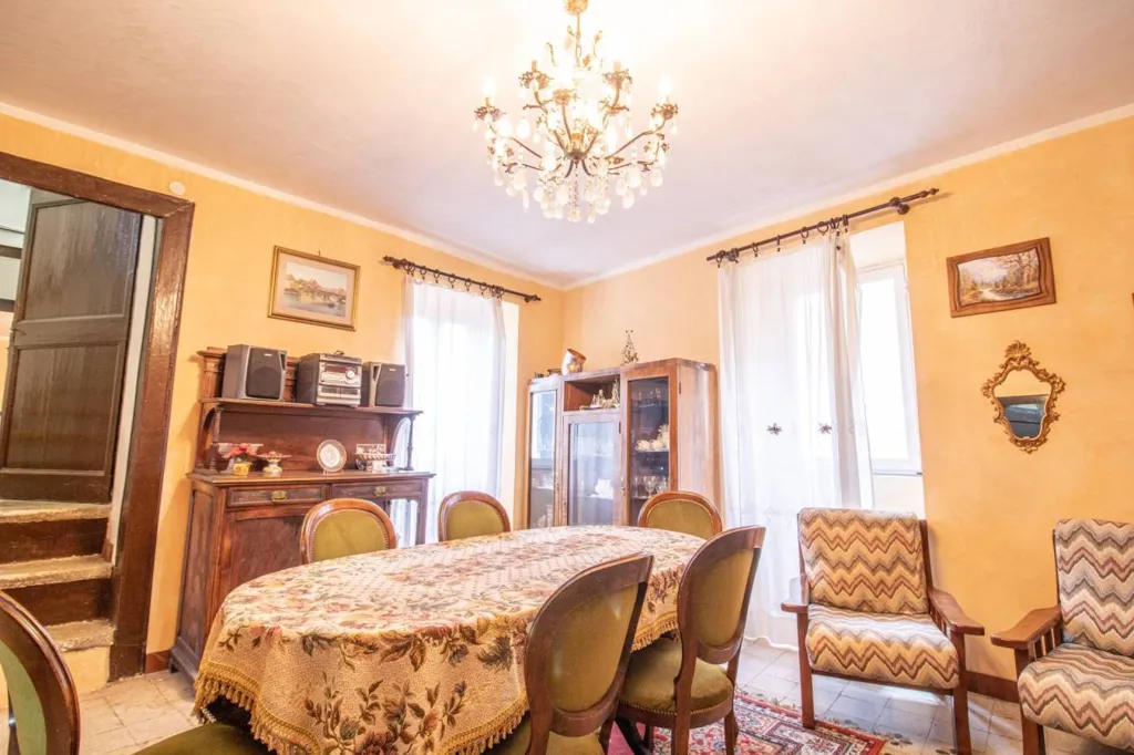 Sala da pranzo - Historic Cottanello Townhouse with Balcony