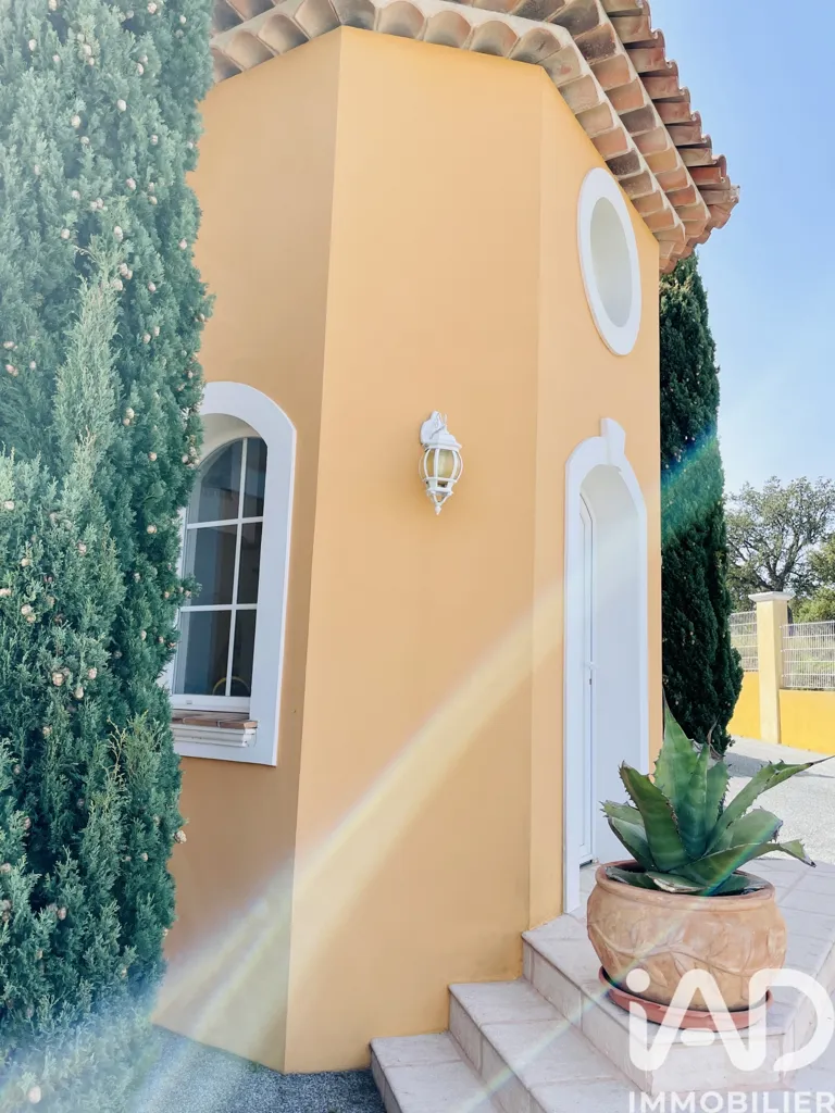 Extérieur - Villa Moderne avec Vue Mer à Roquebrune-sur-Argens