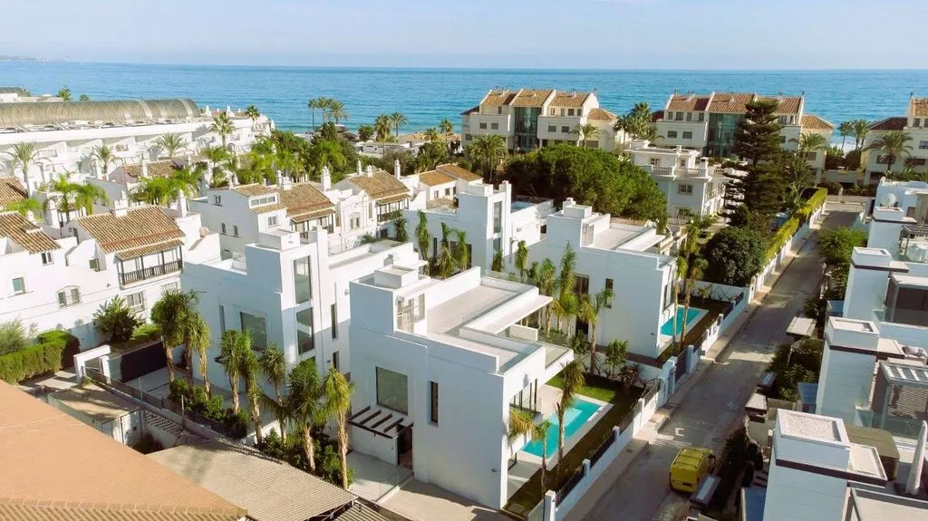 Õhuvaade - Luxury Villa with Pool in Las Lomas de Río Verde