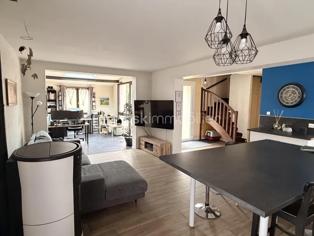 Maison 6 pièces à Saclas