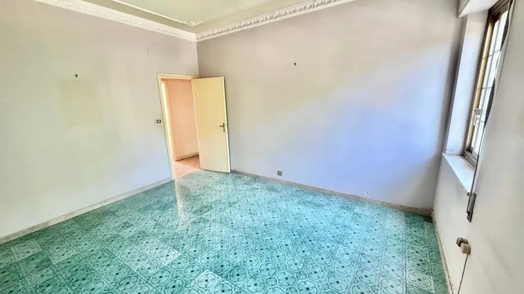 Pièces - 4-Bed Apartment with Balcony in Palermo