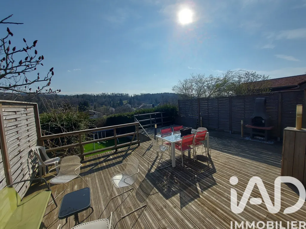 Terrasse - Maison avec Jardin et Terrasse à Bonlieu