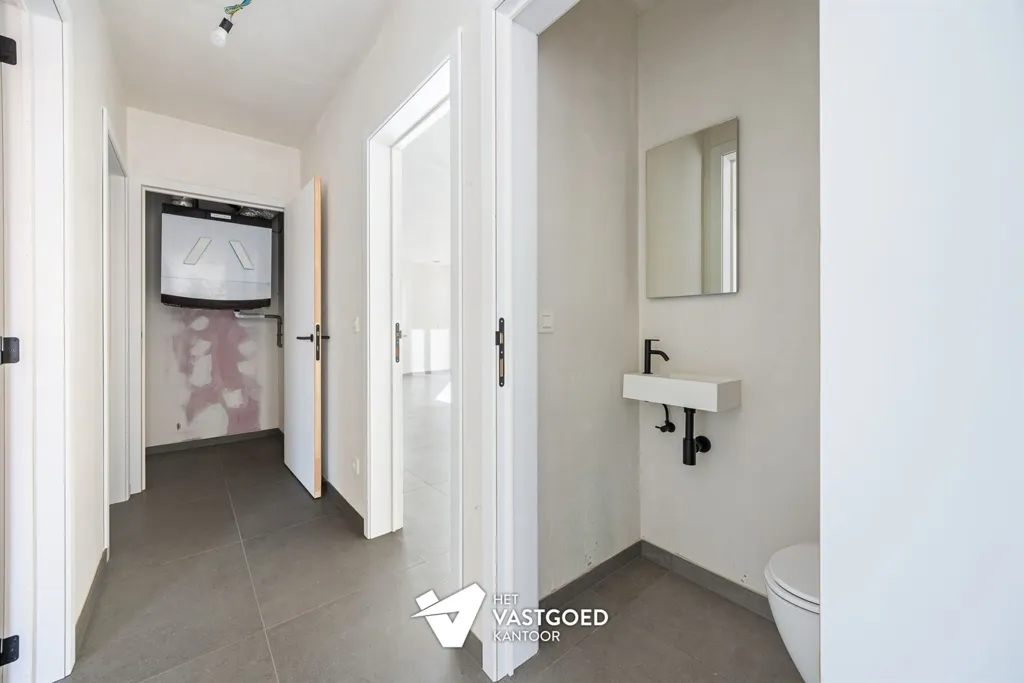 Bagni - Newly Built Apartment with Terrace in Ham