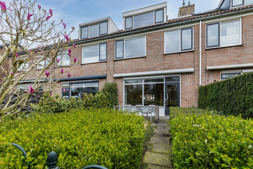 Extérieur - Modern Tussenwoning with Water View in IJssel