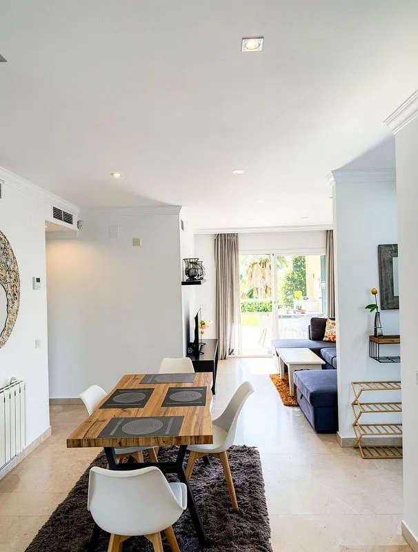 Salle à manger - T2 Apartment with Pool in Benahavís