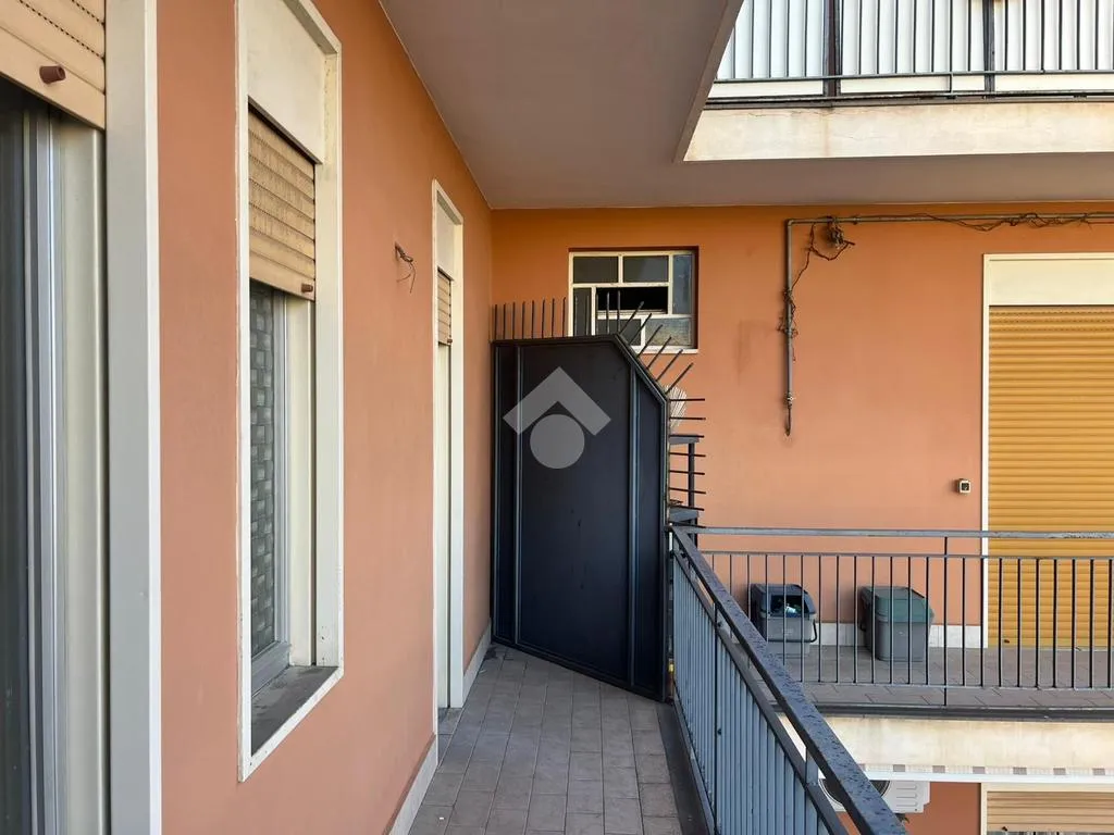 Rõdu - Modernised Apartment with Balcony in Giarre