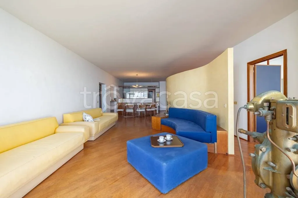 Soggiorno - Luxury Flat with Seafront Balcony in Bordighera