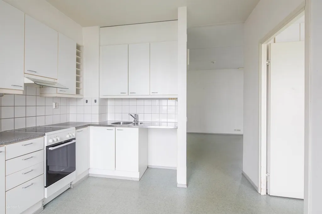 Cuisine - Apartment with Private Sauna in Vuosaari