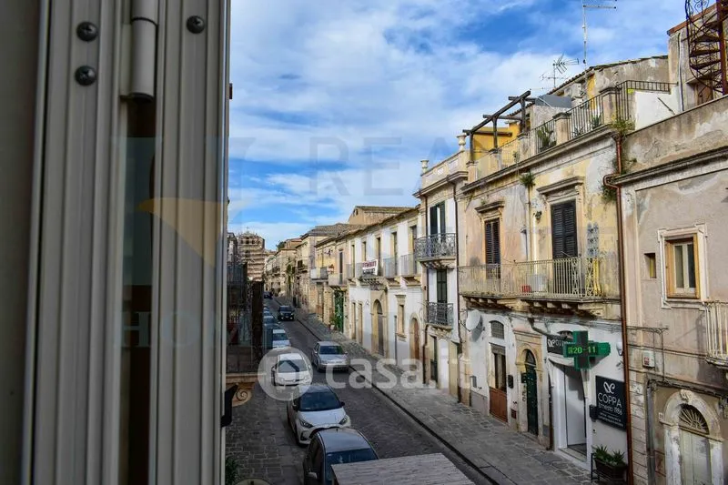 Balcon - Restored House with Balcony in Noto