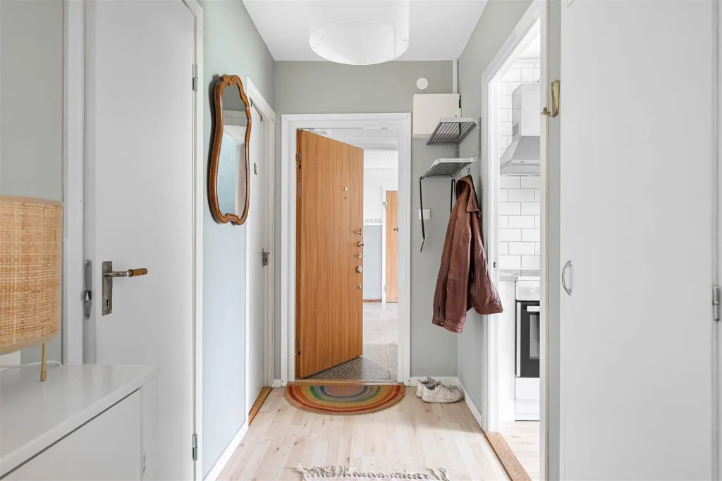 Esik - Apartment with Glazed Balcony in Bellman