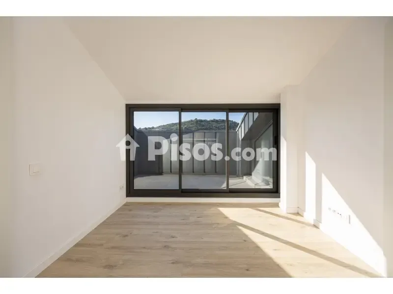 Toad - New Duplex with Pool in Tiana