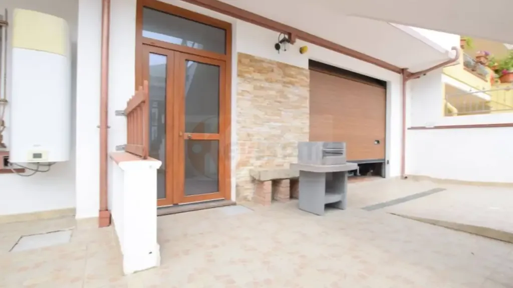 Terrass - Terraced Villa with Solar Panels in Nuoro