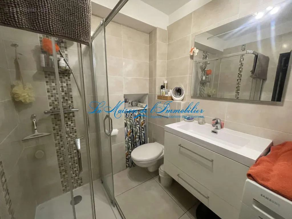 Vannitoad - Renovated 3-Bed Flat with Balcony in Anduze